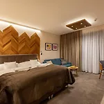 Aplend 3* Štrbské Pleso