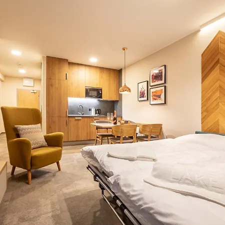 Aparthotel Aplend Strbske Pleso