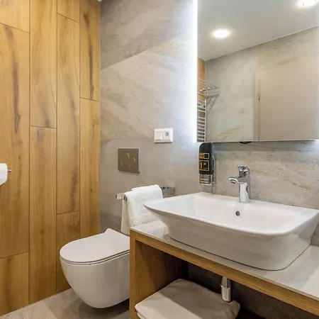 Aplend 3* Štrbské Pleso